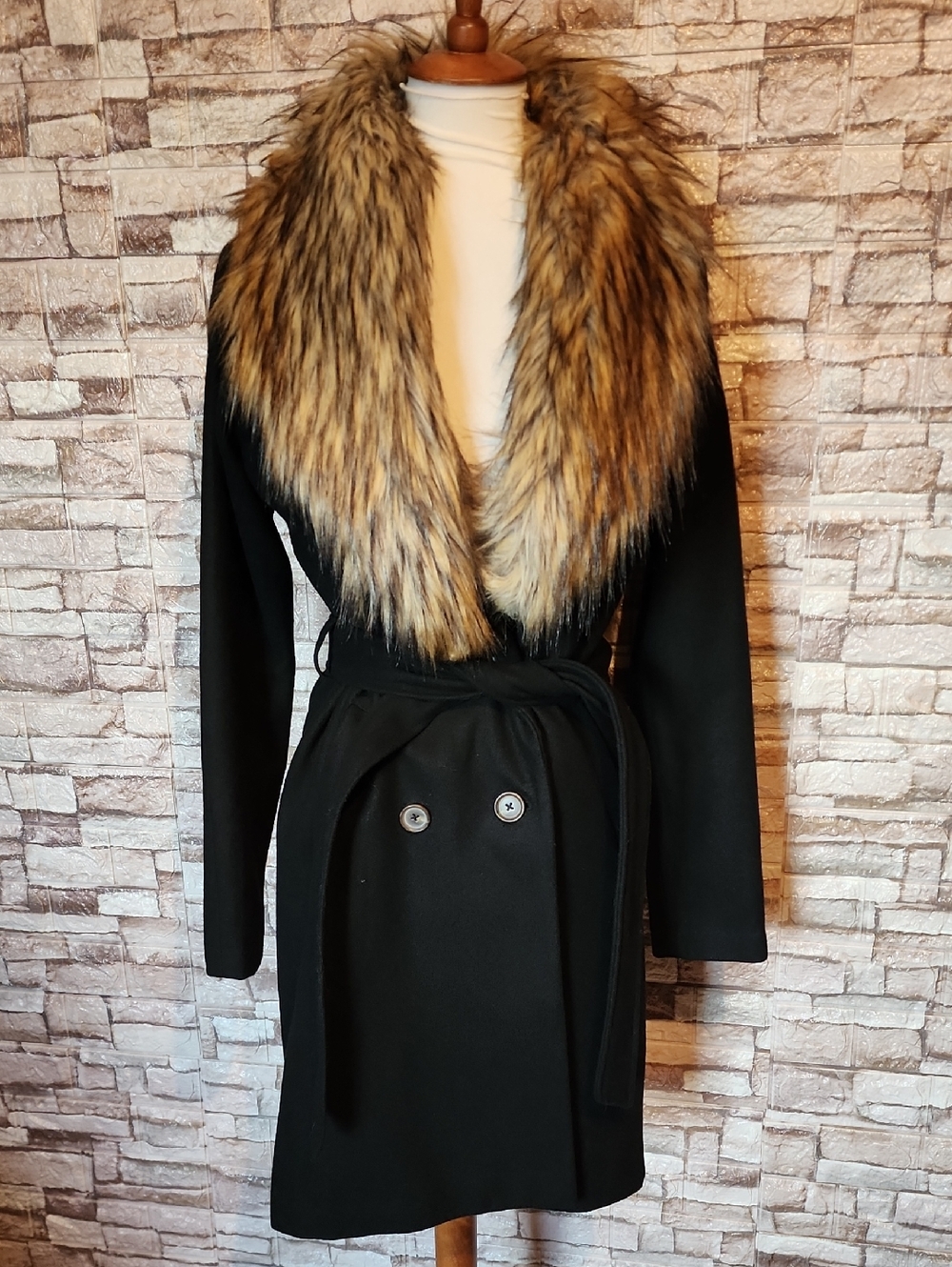 Express Black Coat with Faux Fur Collar